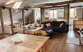 The Cart Loft - Private Apartment On Farm In Rye